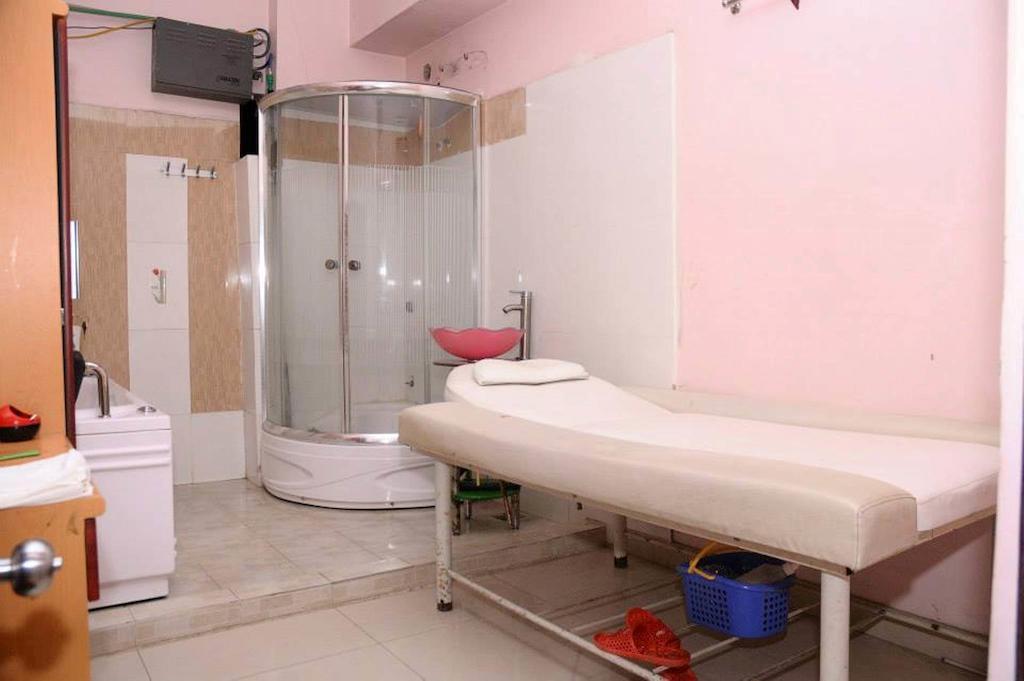 Rose Hotel Hai Phong Buitenkant foto